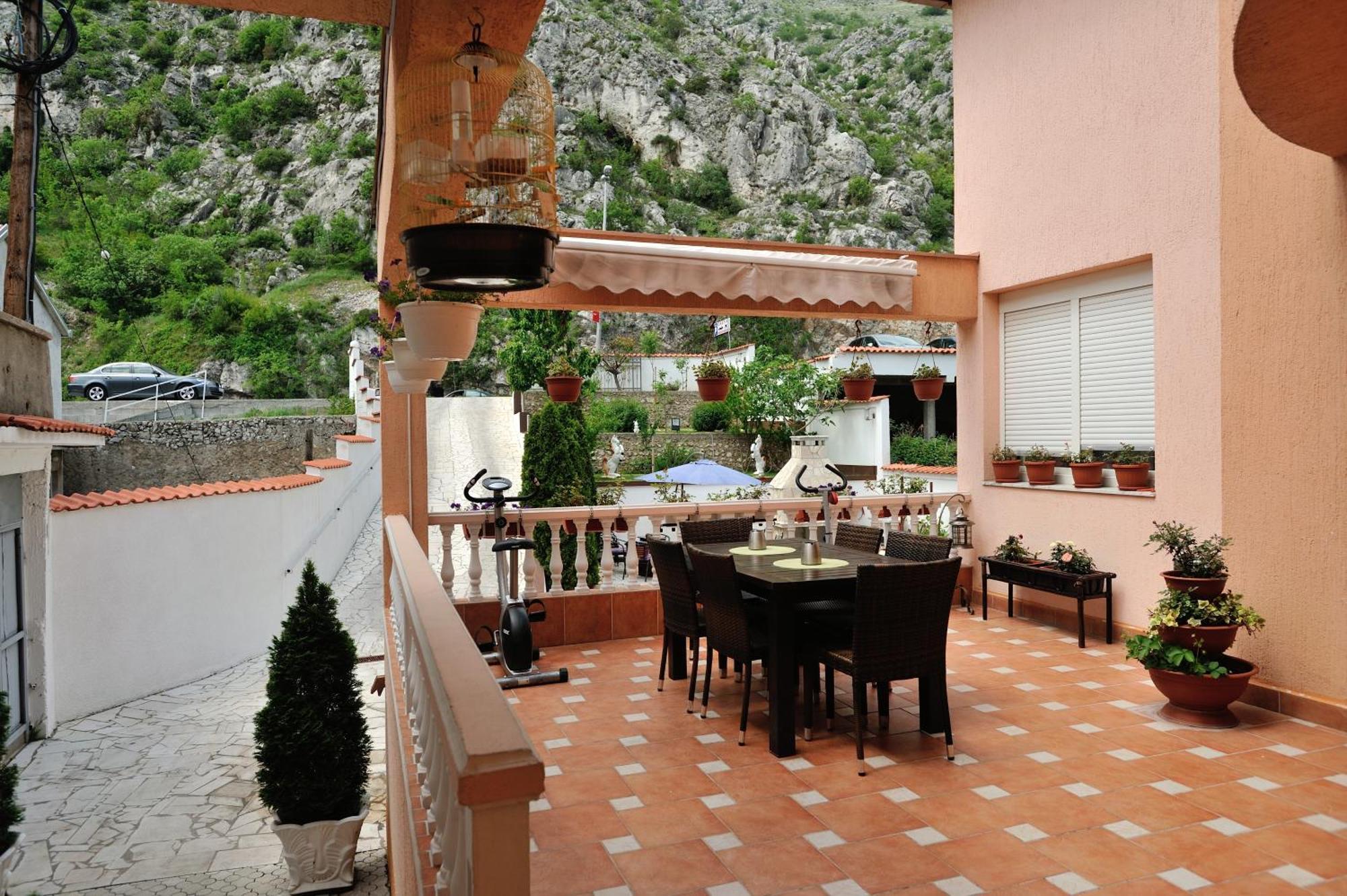 Hotel Villa Nadin Mostar Exterior foto